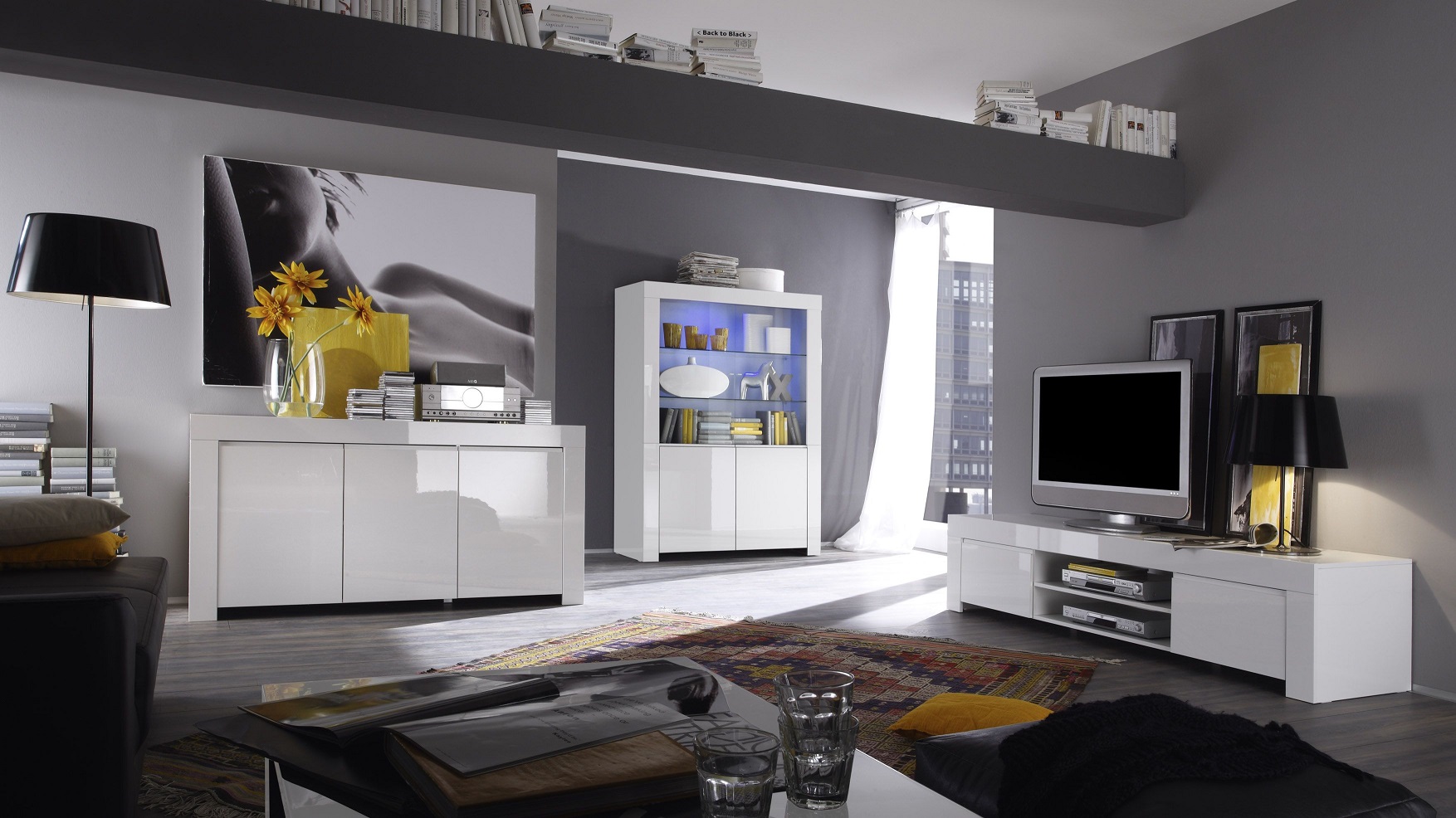 Amalfi komoda biała lakierowana 3 drzwi wysoki połysk